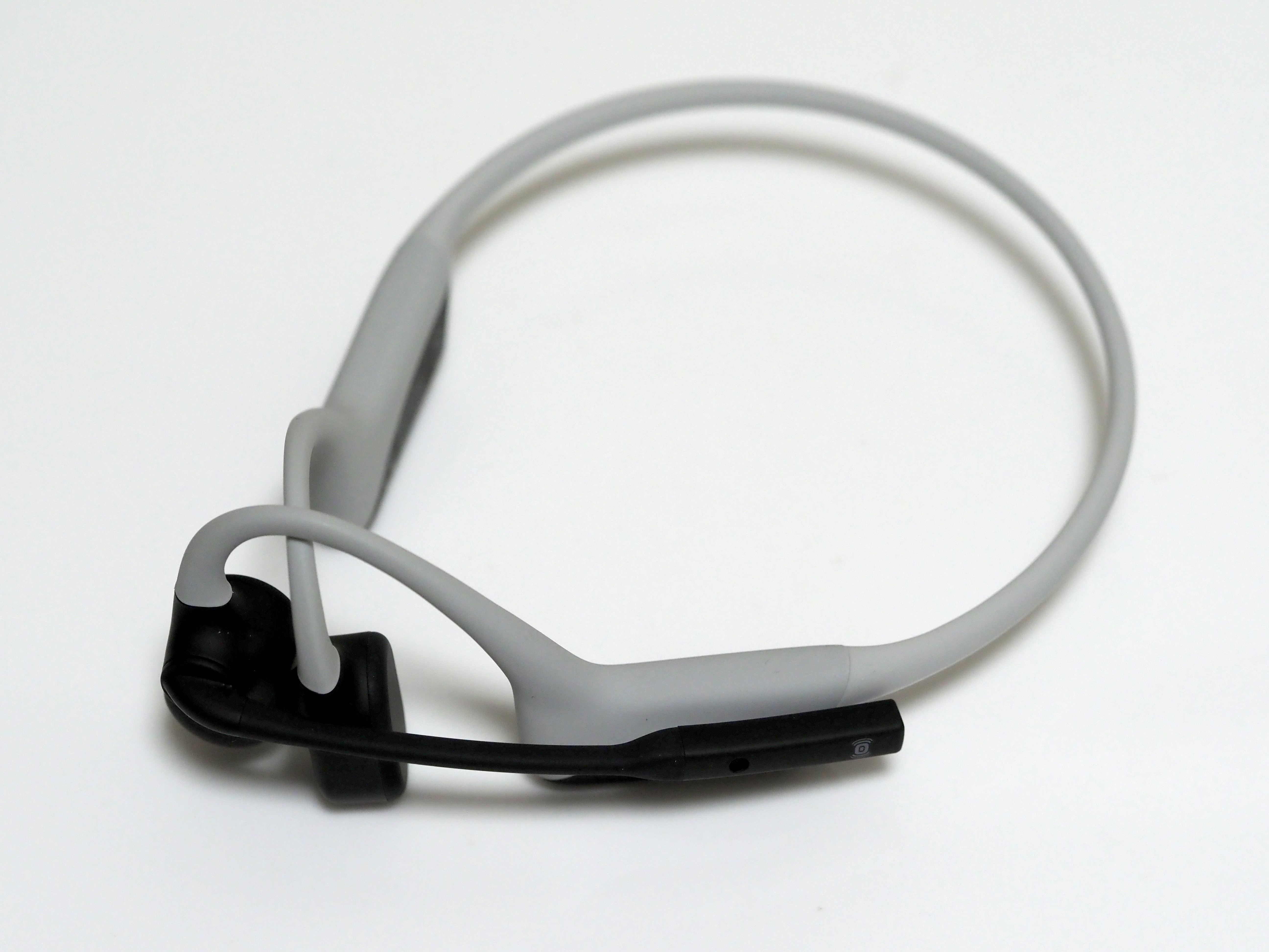 AFTERSHOKZ OPENCOMM 骨伝導ヘッドセット ブラックの+superblogger.es