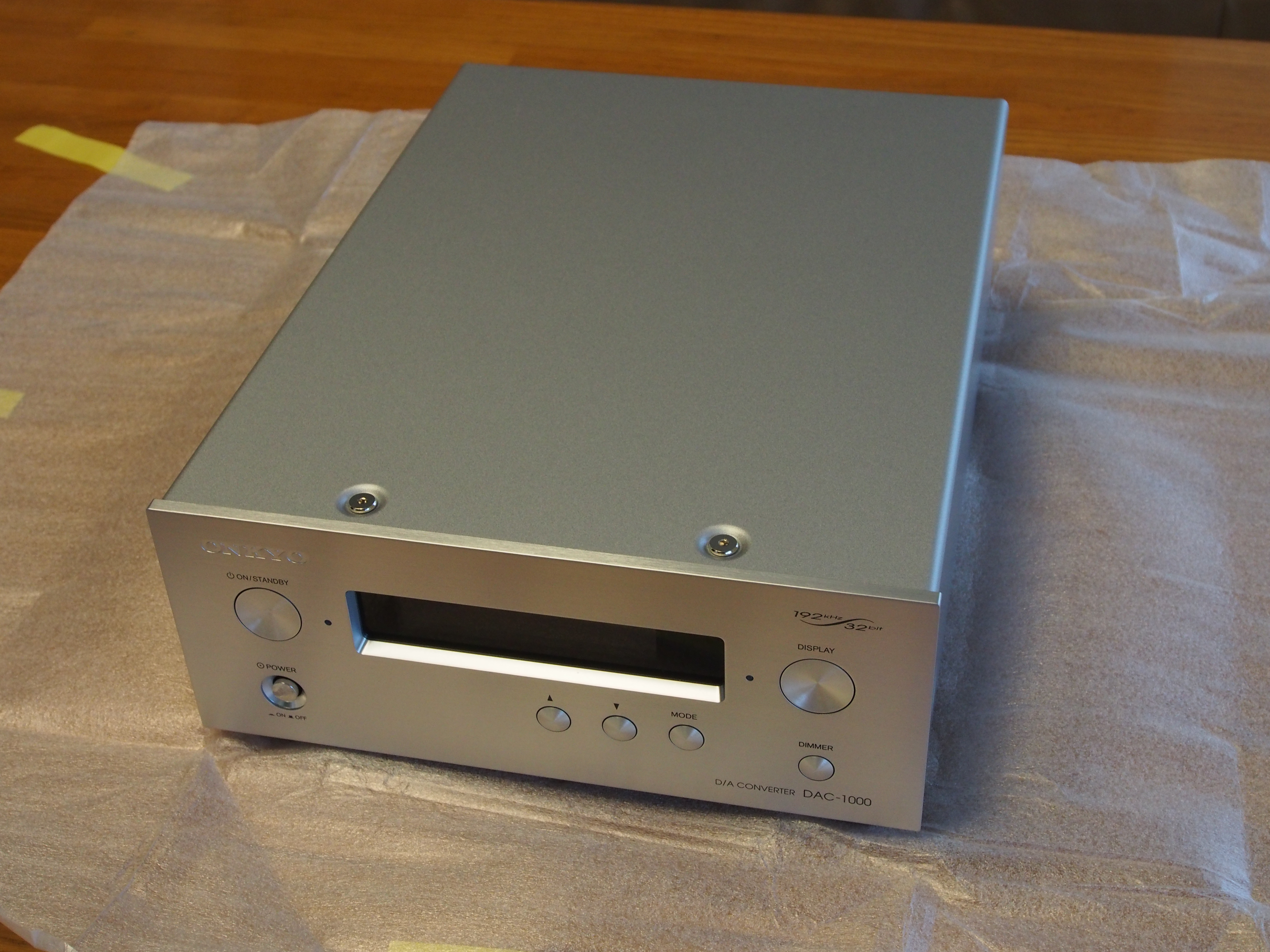 オーディオ機器 アンプ ONKYO DAC-1000 (D/Aコンバーター) のレビュー | iPentec