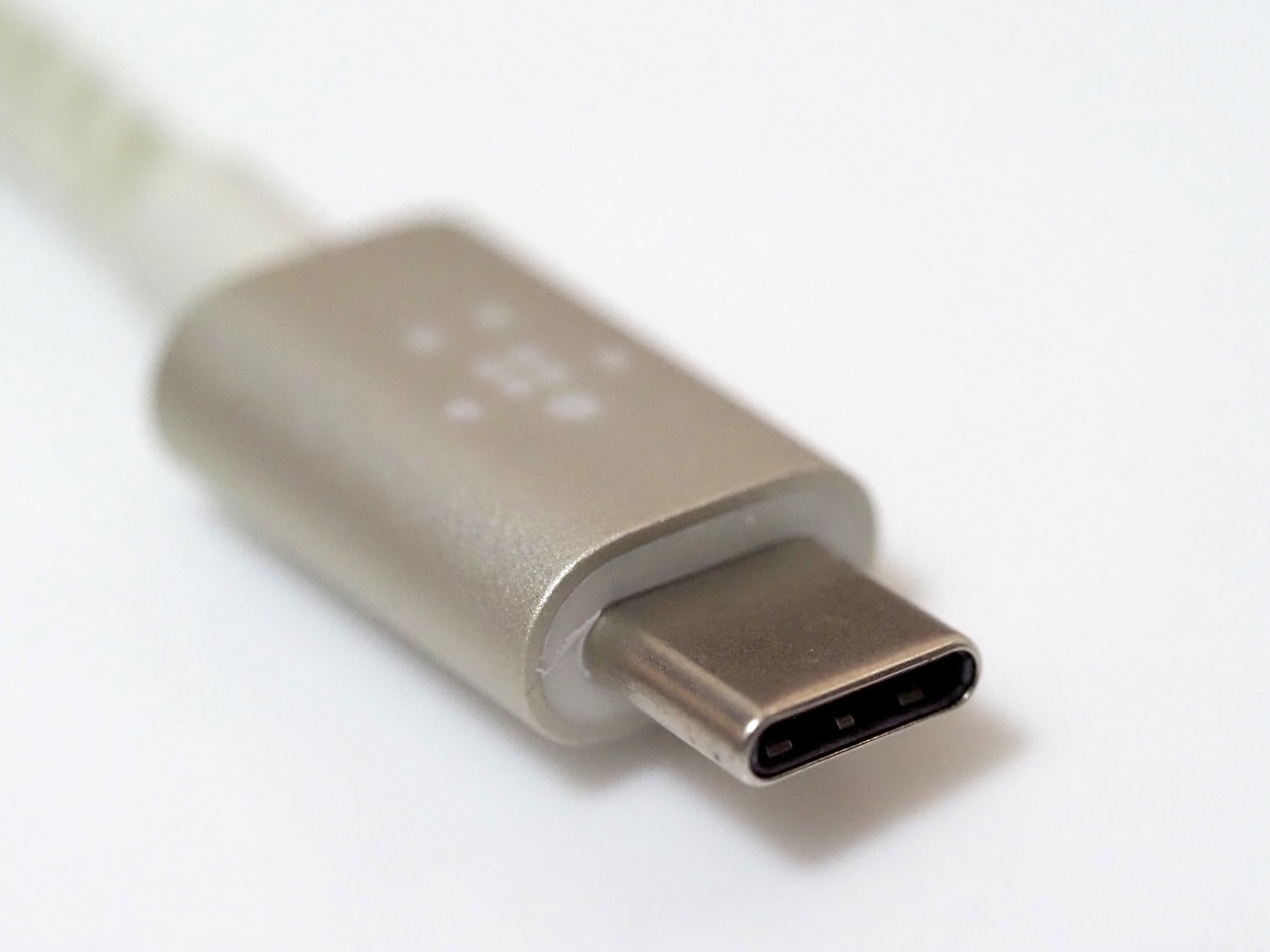 Belkin USB2.0 Type C ケーブル F2CU041BT06-WHT のレビュー  iPentec