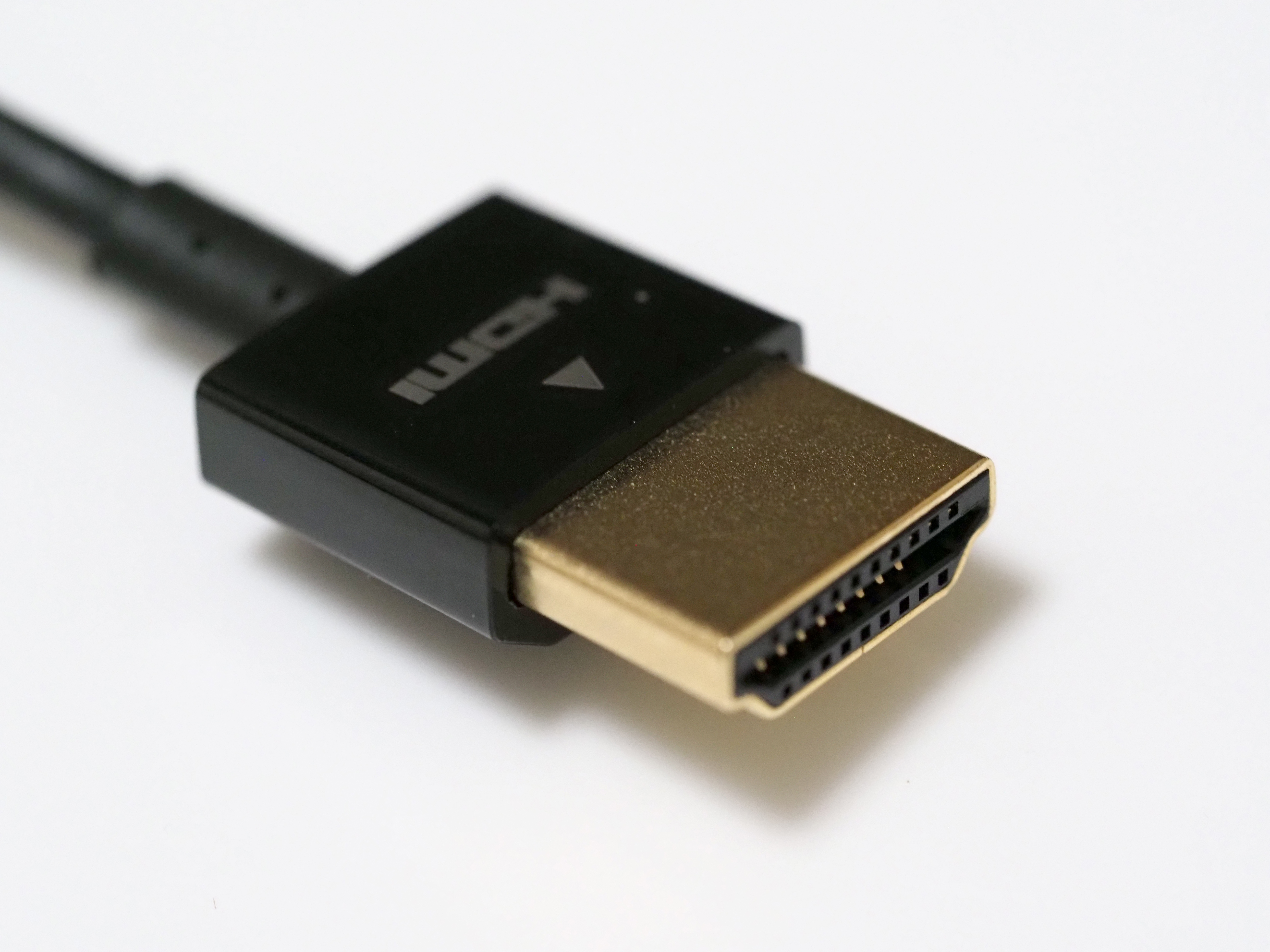 エレコム micro HDMI ケーブル DH-HD14SSU10BK のレビュー | iPentec