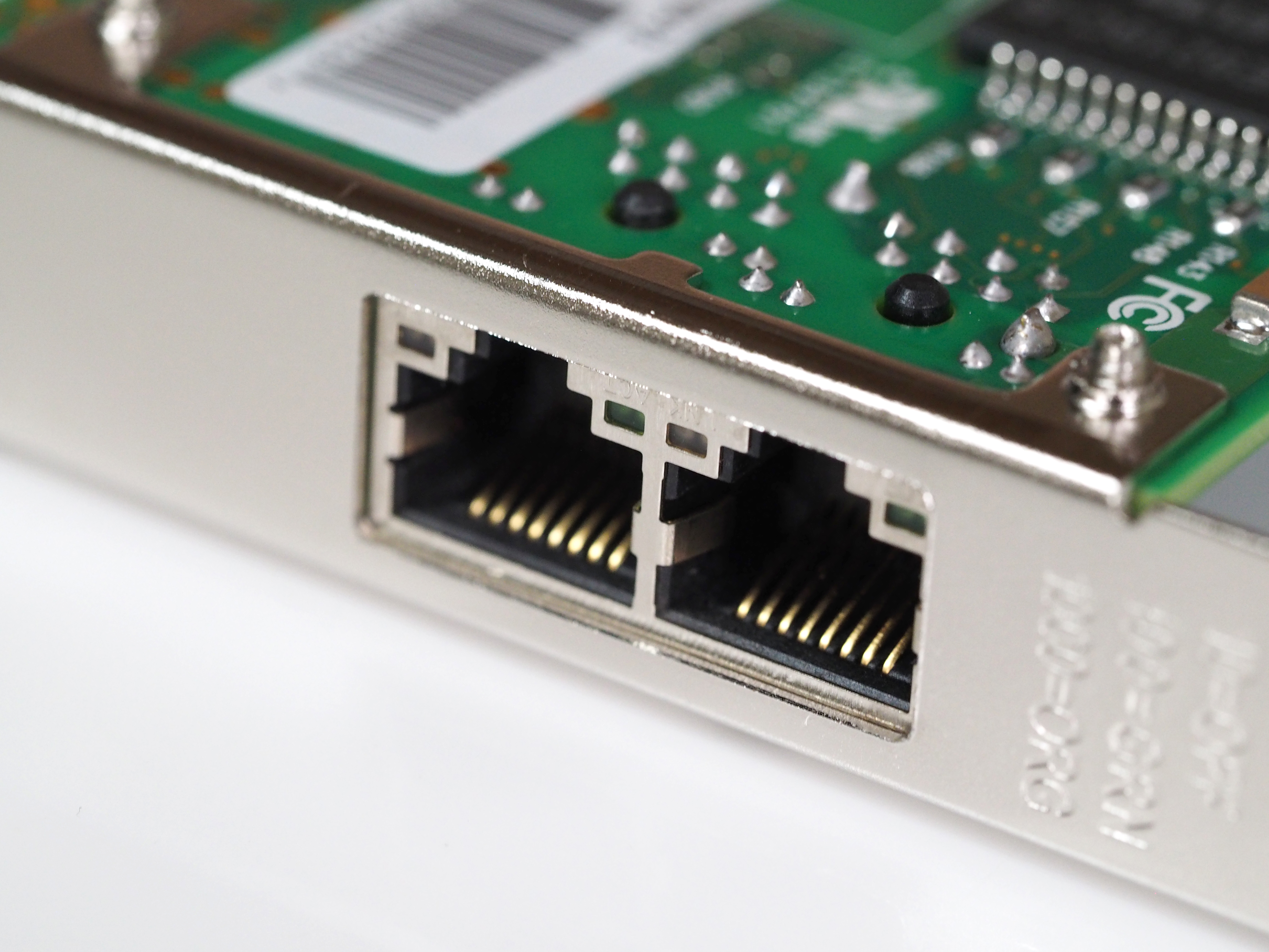 Intel Ethernet Server Adapter I350-T2V2 のレビュー | iPentec