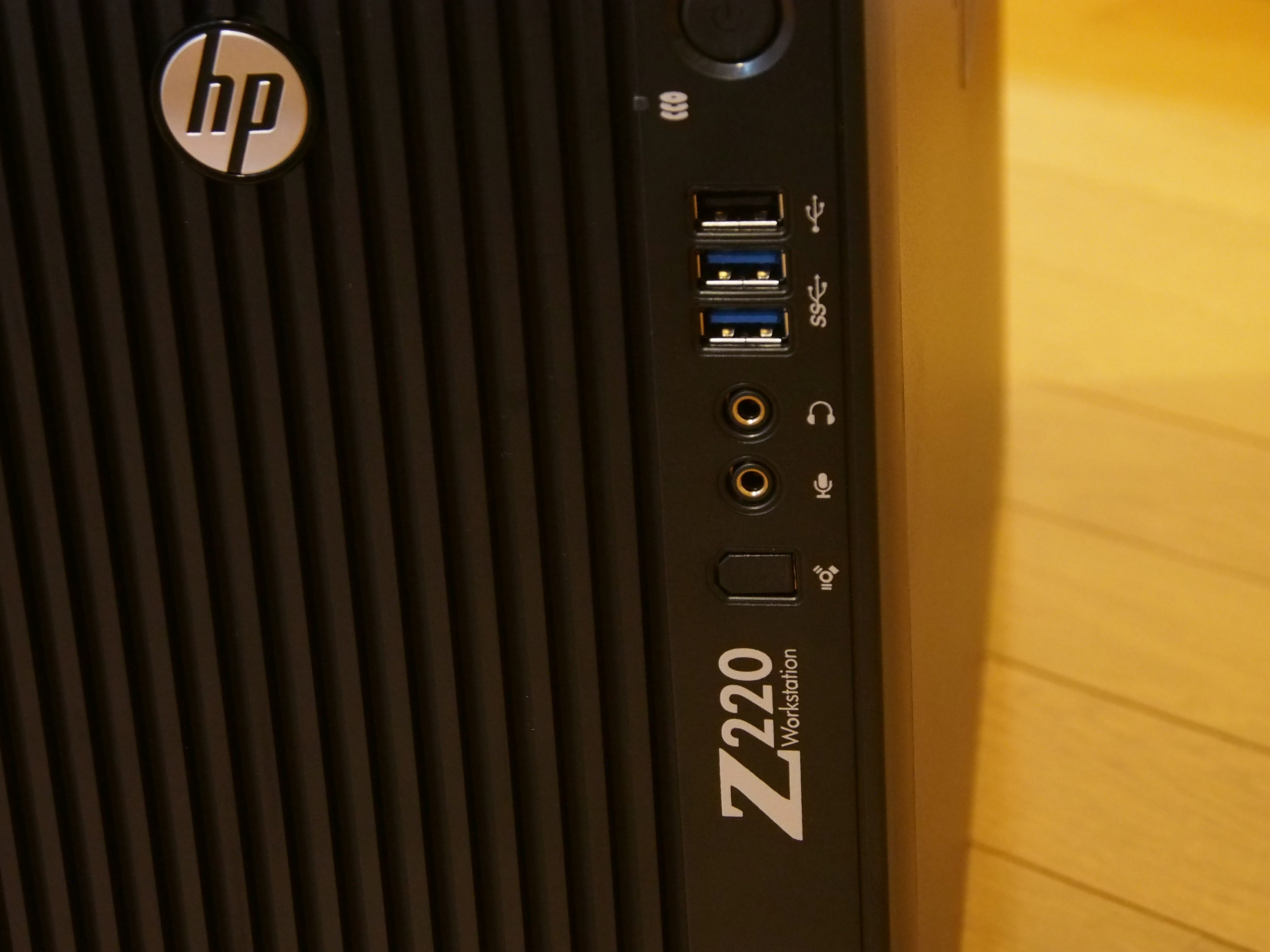 HP Z220 ワークステーション のレビュー | iPentec