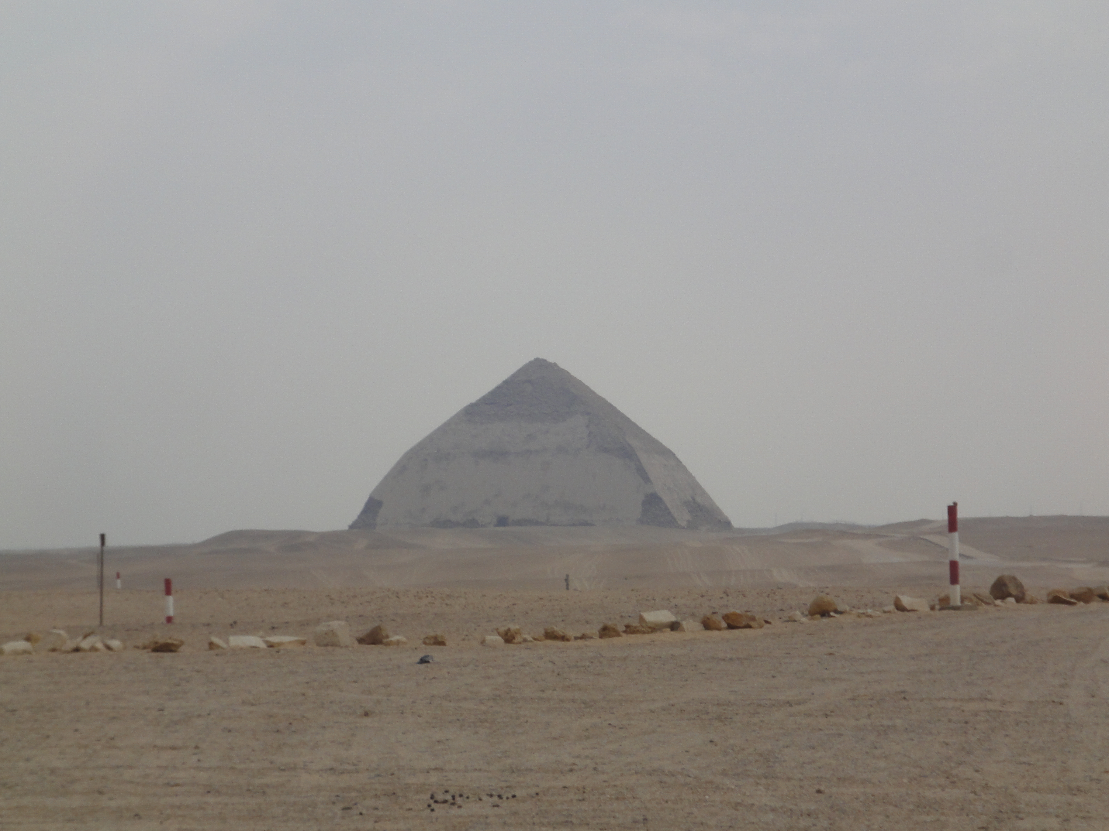 屈折ピラミッド 赤いピラミッド ダハシュール のレビューと写真 Ipentec