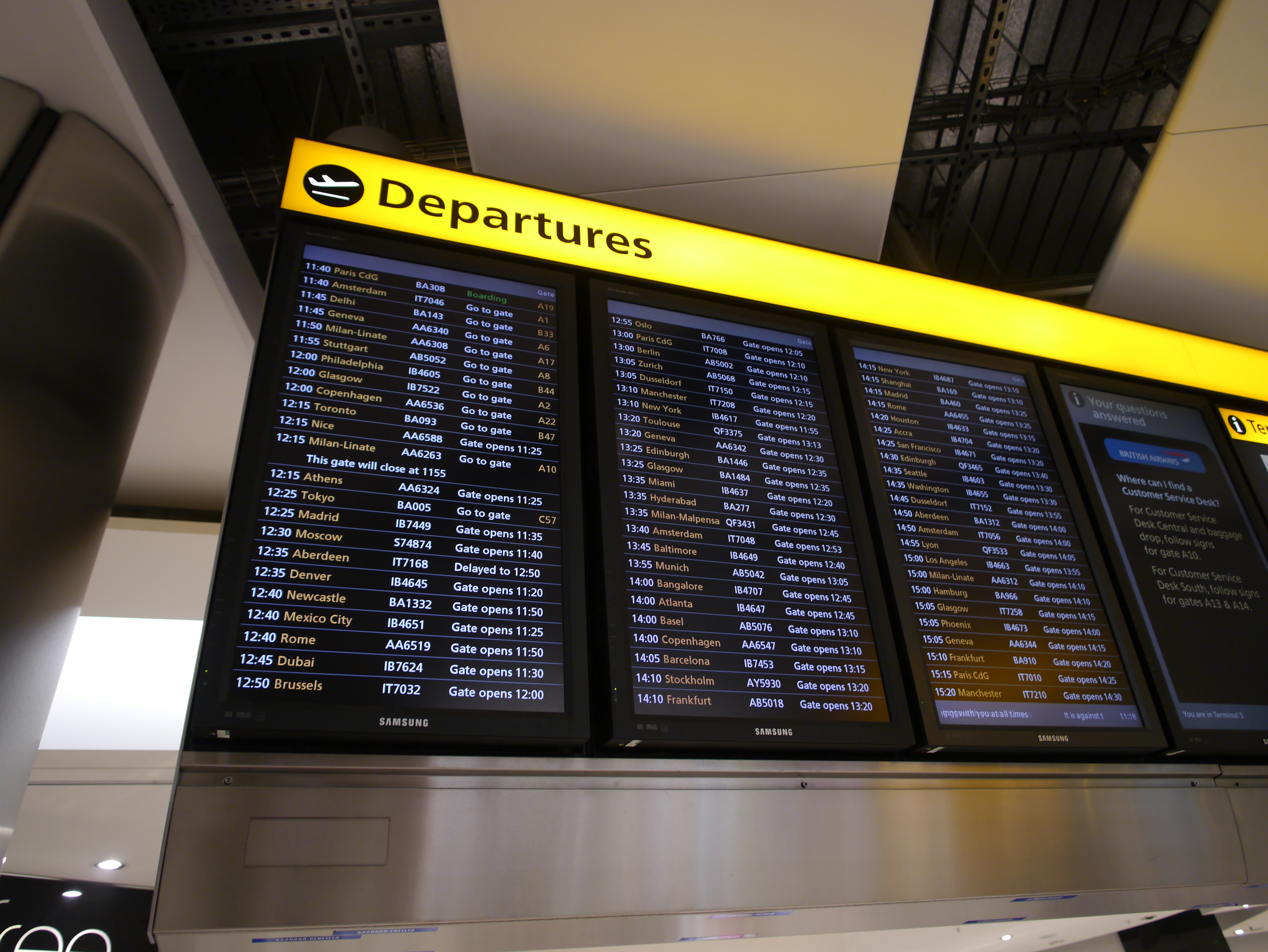 ロンドン イギリス から 成田 東京 への飛行機便 ブリティッシュ エアウェイズ 77 300 フライトレポート 飛行時間 Ipentec Com